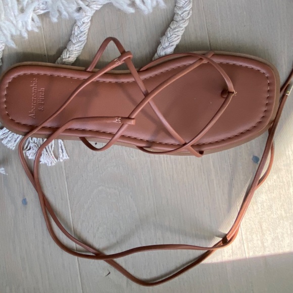 Flat strappy sandals (Abercrombie) - Picture 2 of 5
